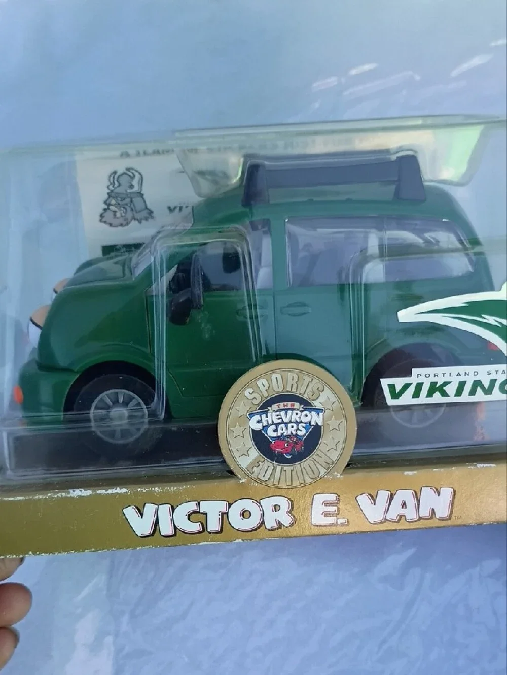 Chevron victor van